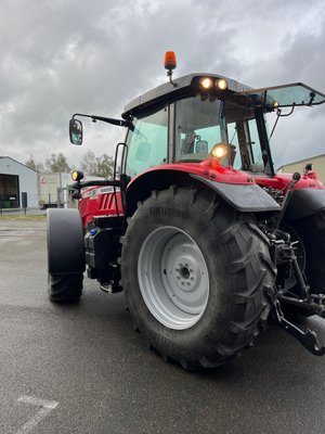 Tracteur agricole Massey Ferguson 7716S