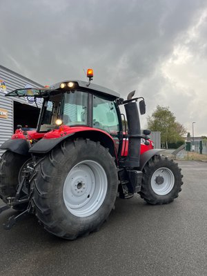 Tracteur agricole Massey Ferguson 7716S