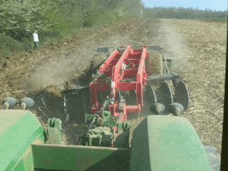 Travail du sol - Cover crop - Cover crop autoporteur forestier en V