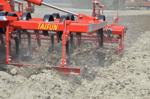 Travail du sol - Cultivateurs - Scalpeur - TAIFUN - HURRICANE
