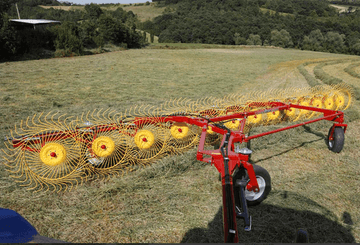 Fenaison - Andaineurs rotatifs - Andaineur SOLEILS latéraux TR/S