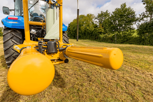 Récolte - Enrubanneuses - Enrubanneuse à balles rondes portée à satellites