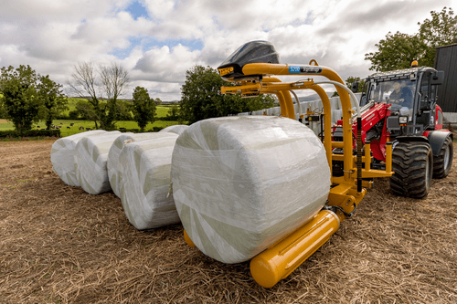 Récolte - Enrubanneuses - Enrubanneuse à balles rondes portée à satellites