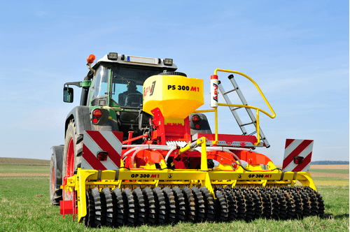 Entretien - Herse prairie - Matériel d'entretien de prairies régénérateur de prairie