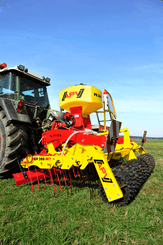 Entretien - Herse prairie - Matériel d'entretien de prairies régénérateur de prairie