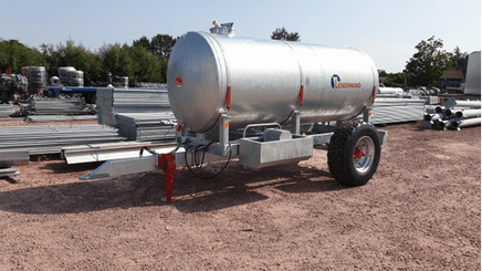 Matériel d'élevage - Tonne à eau - Tonne à eau galva sur berceau et sur pieds LENORMAND