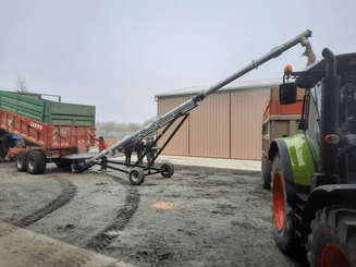 Matériel de ferme - Vis à grains - Vis sur chariot 12 m entraînement électrique