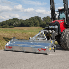 Matériel de ferme - Balayeuses - Balayeuses FLIEGL