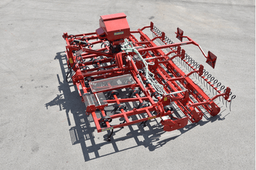 Travail du sol - Cultivateurs - Scalpeur - TAIFUN - HURRICANE