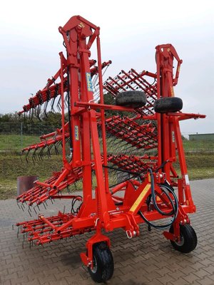 Entretien - Herse prairie - Herse étrille AEROSTAR 12M