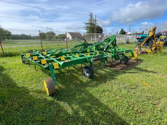 Travail du sol - Déchaumeur à dents - Scalpeur CHLG-4F-37B 5m92 DE