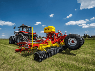 Entretien - Herse prairie - Matériel d'entretien de prairies régénérateur de prairie