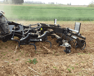 Travail du sol - Déchaumeur à dents - Déchaumeur à dents trainé ou porté BLACKBEAR