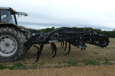 Travail du sol - Déchaumeur à dents - Déchaumeur à dents trainé ou porté BLACKBEAR