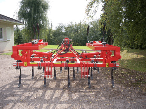 Travail du sol - Déchaumeur à dents - Canadien porté C30 - CL35 - CLR35