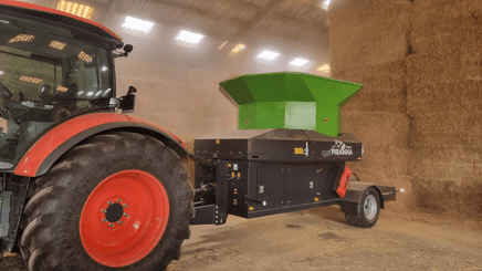 Alimentation - Remorques distributrices - Broyeur pour paille ou foin PIRANHA