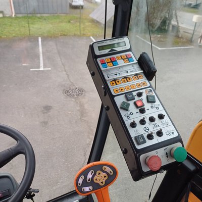 Machine à vendanger Pellenc 8270