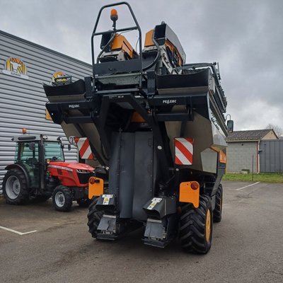 Machine à vendanger Pellenc 8270